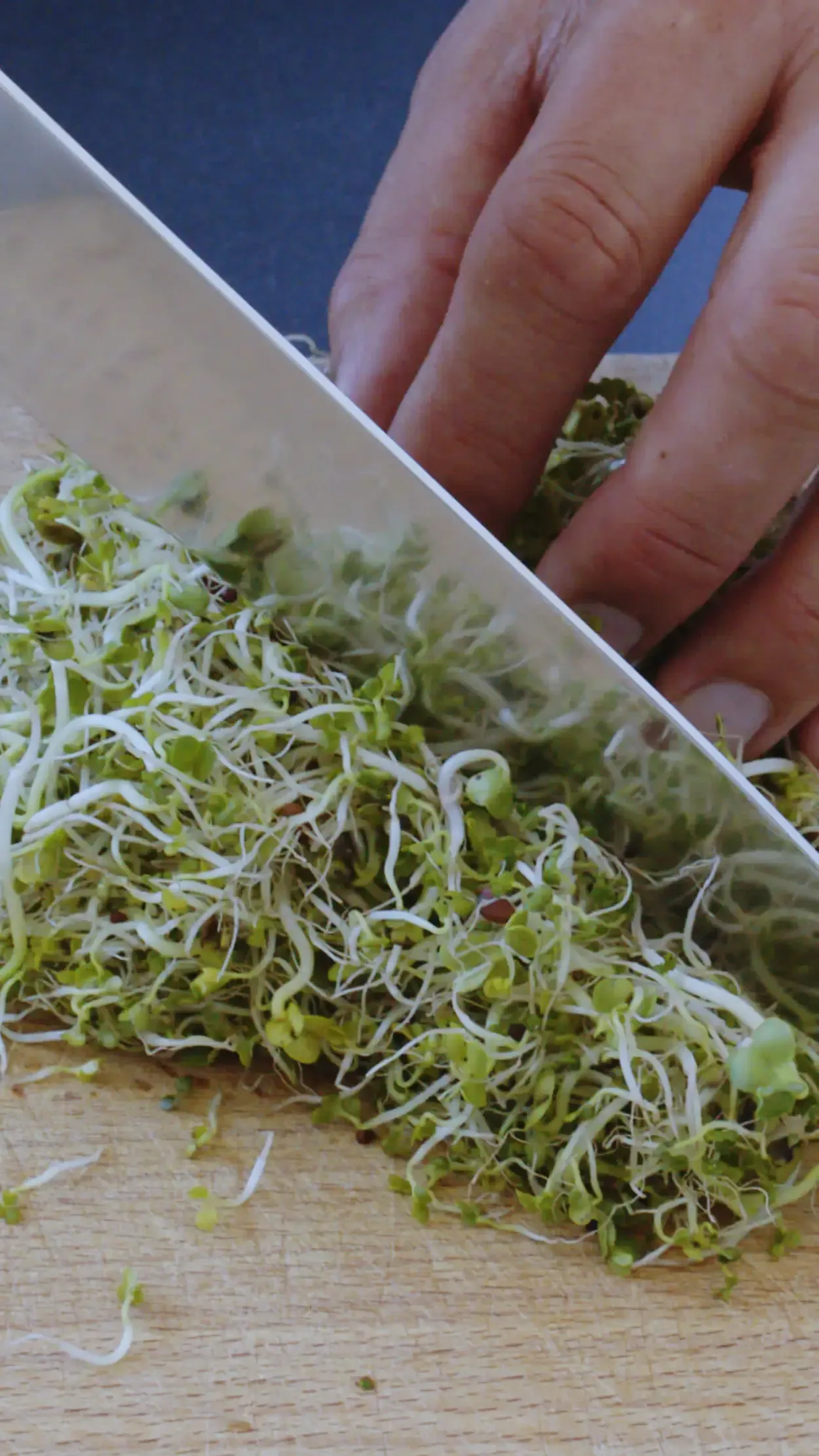 Brokkolispiresalat med bacon — steg 2
