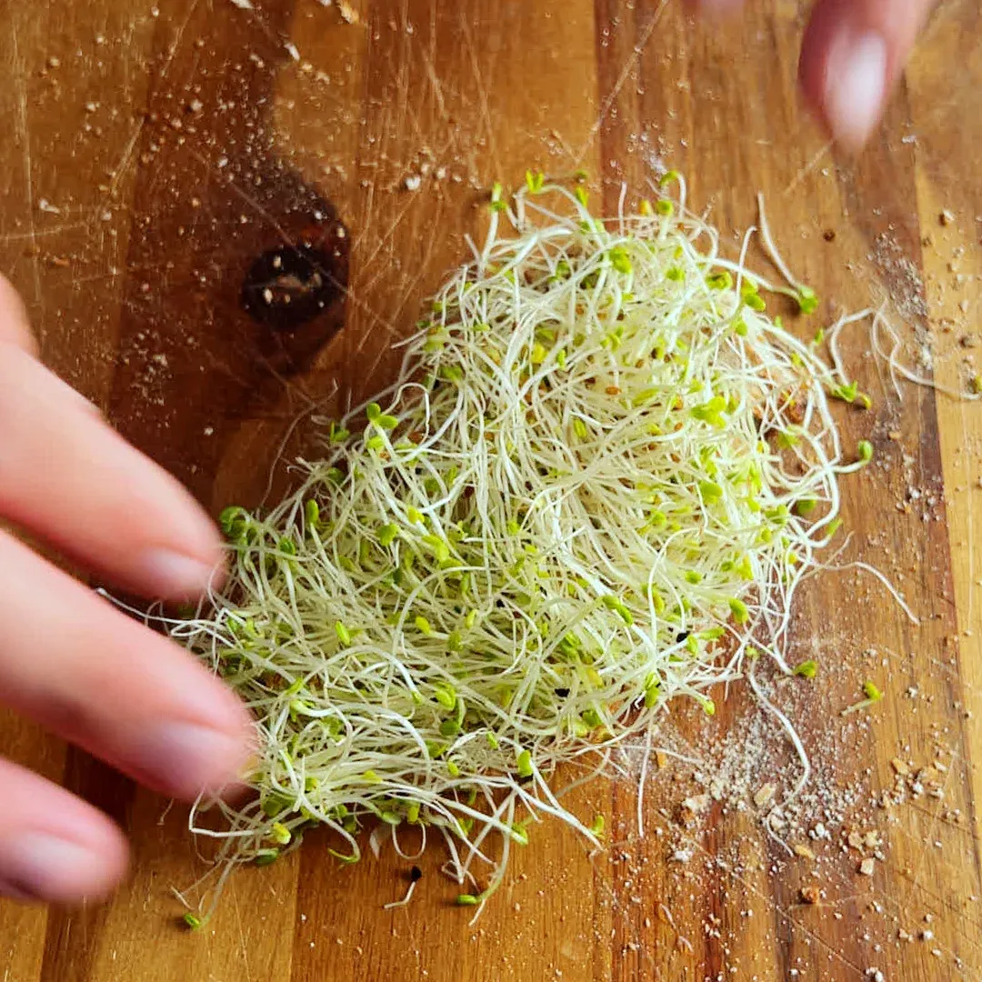 Makrell i tomat smørbrød — steg 3
